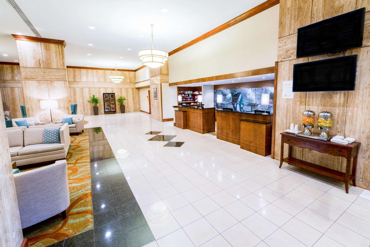 DoubleTree by Hilton Philadelphia Airport-United States-PHILADELPHIA-Lobby-7