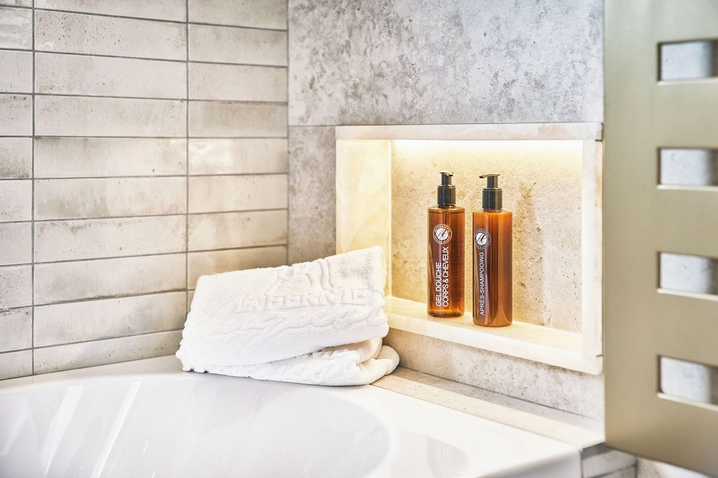 La-Ferme-D-Augustin-Room-76