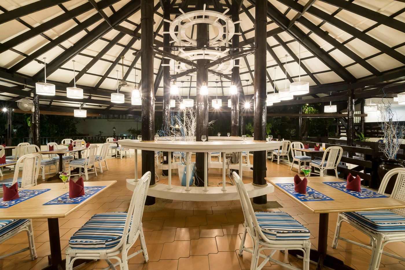 Patong-Lodge-Hotel-Restaurant-55