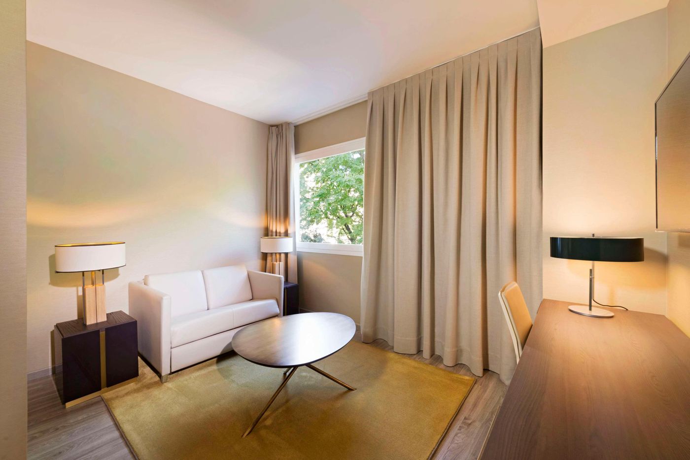 NH-Collection-Madrid-Suecia-Room-45