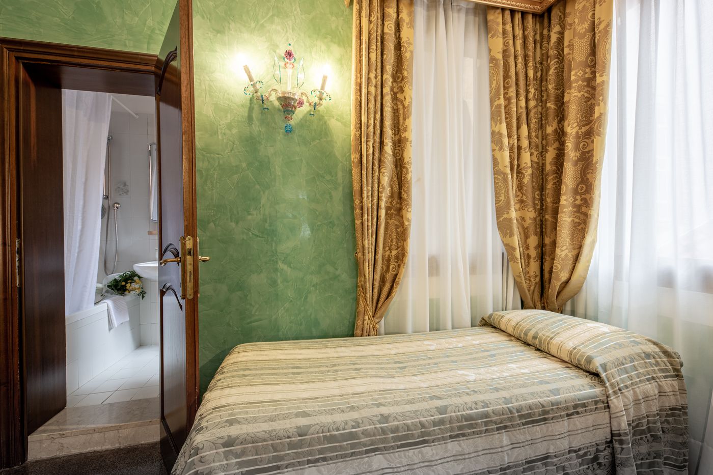 Hotel-Marconi-Room-43