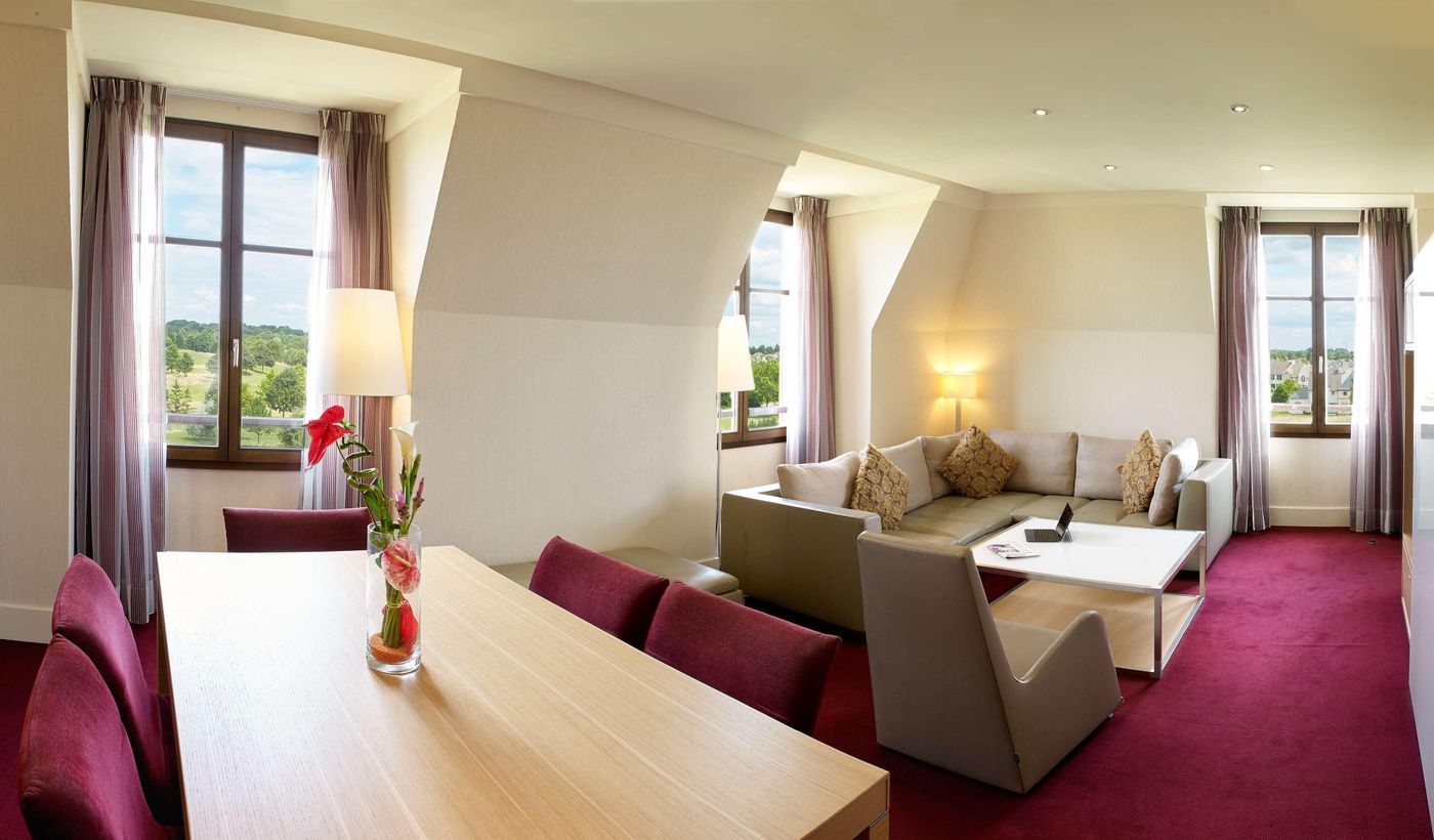 Radisson-Blu-Hotel-Paris--Marne-la-Vallee-Room-25