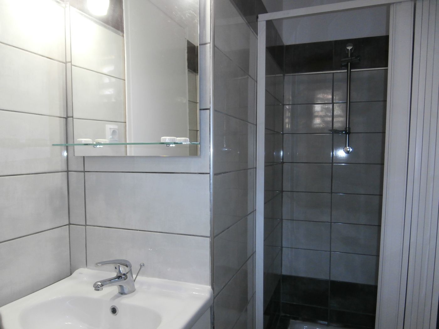 River-Studios-and-Apartments-Room-35