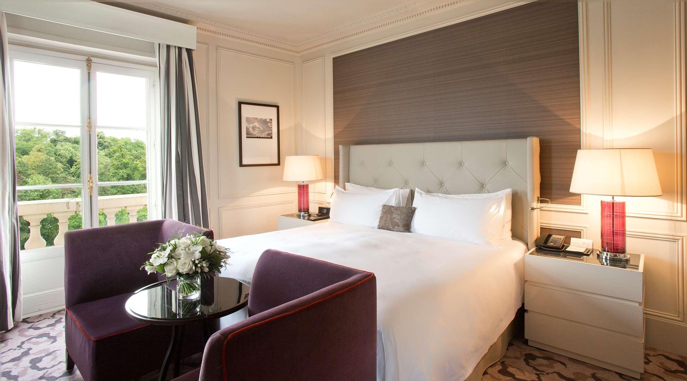 Waldorf-Astoria-Versailles---Trianon-Palace-Room-12