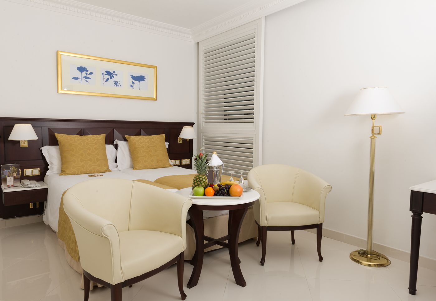 Aston-La-Scala-Room-20