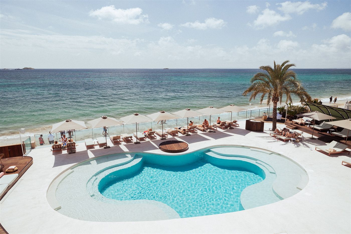 Santos-Ibiza-Coast-Suites-Pool-5