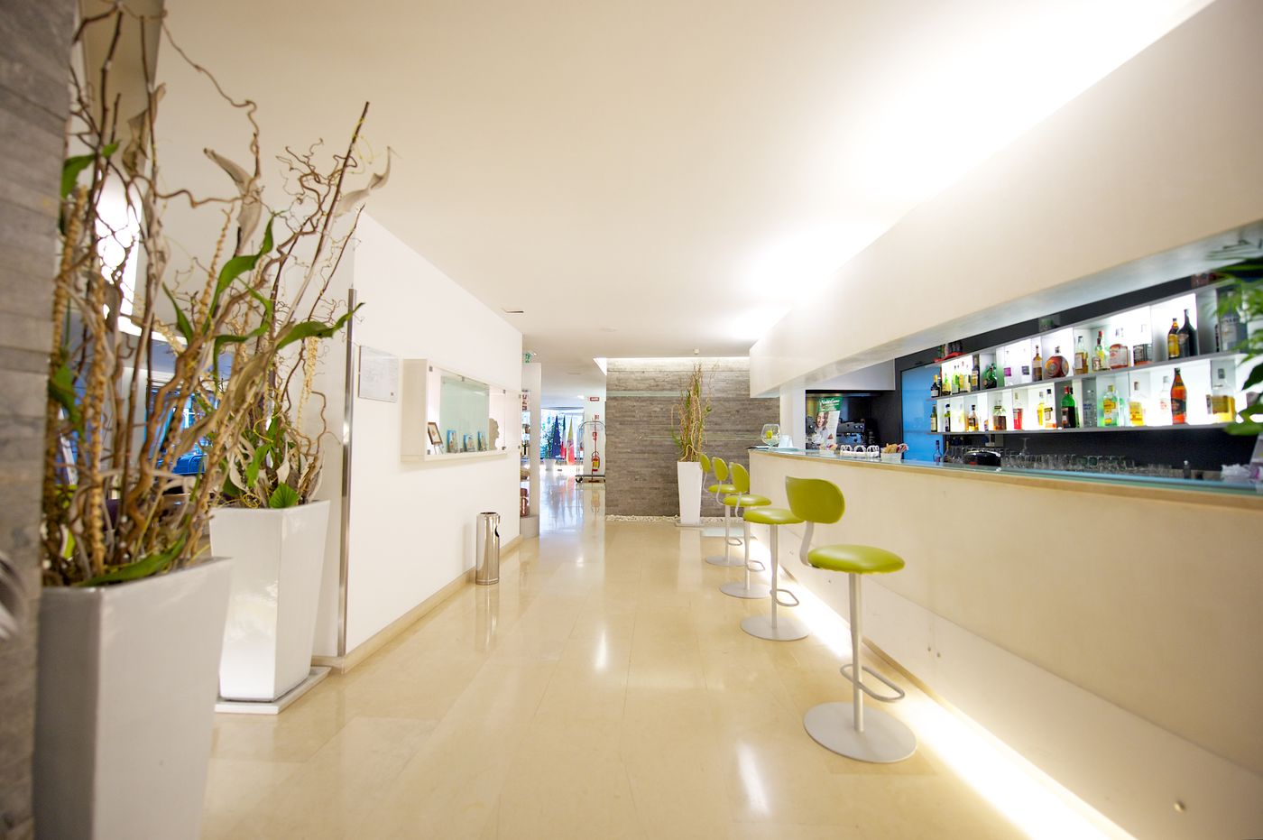 Mercure-Palermo-Centro-Lobby-69