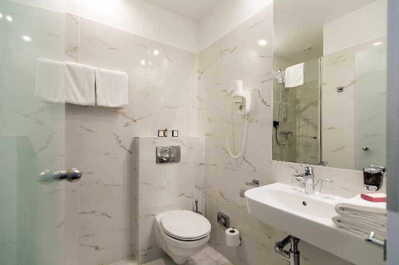 Roombach-Hotel-Budapest-Center-Room-20