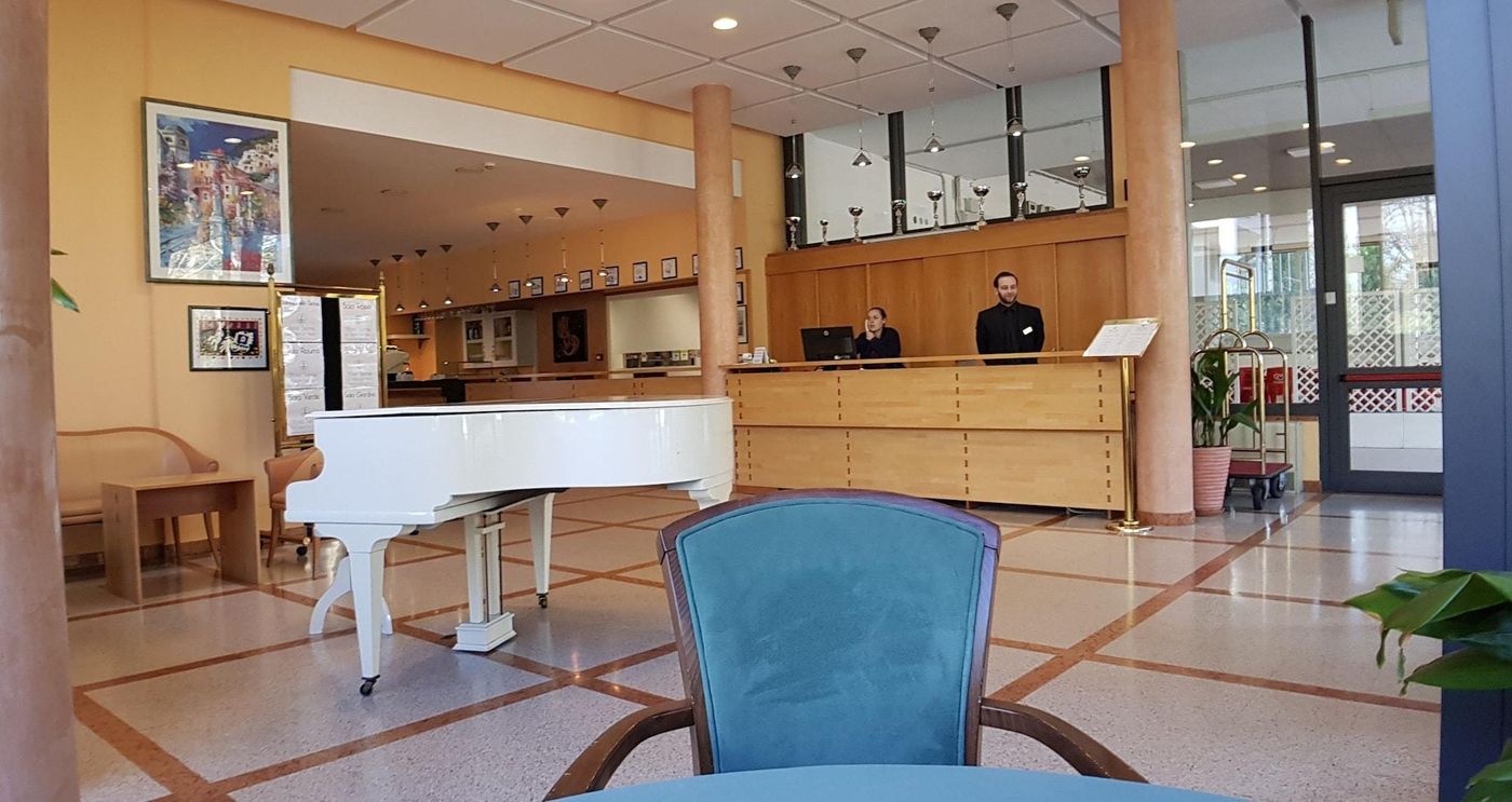 Hotel Terme di Castel San Pietro - Italy - Castel San Pietro Te - Lobby - 2