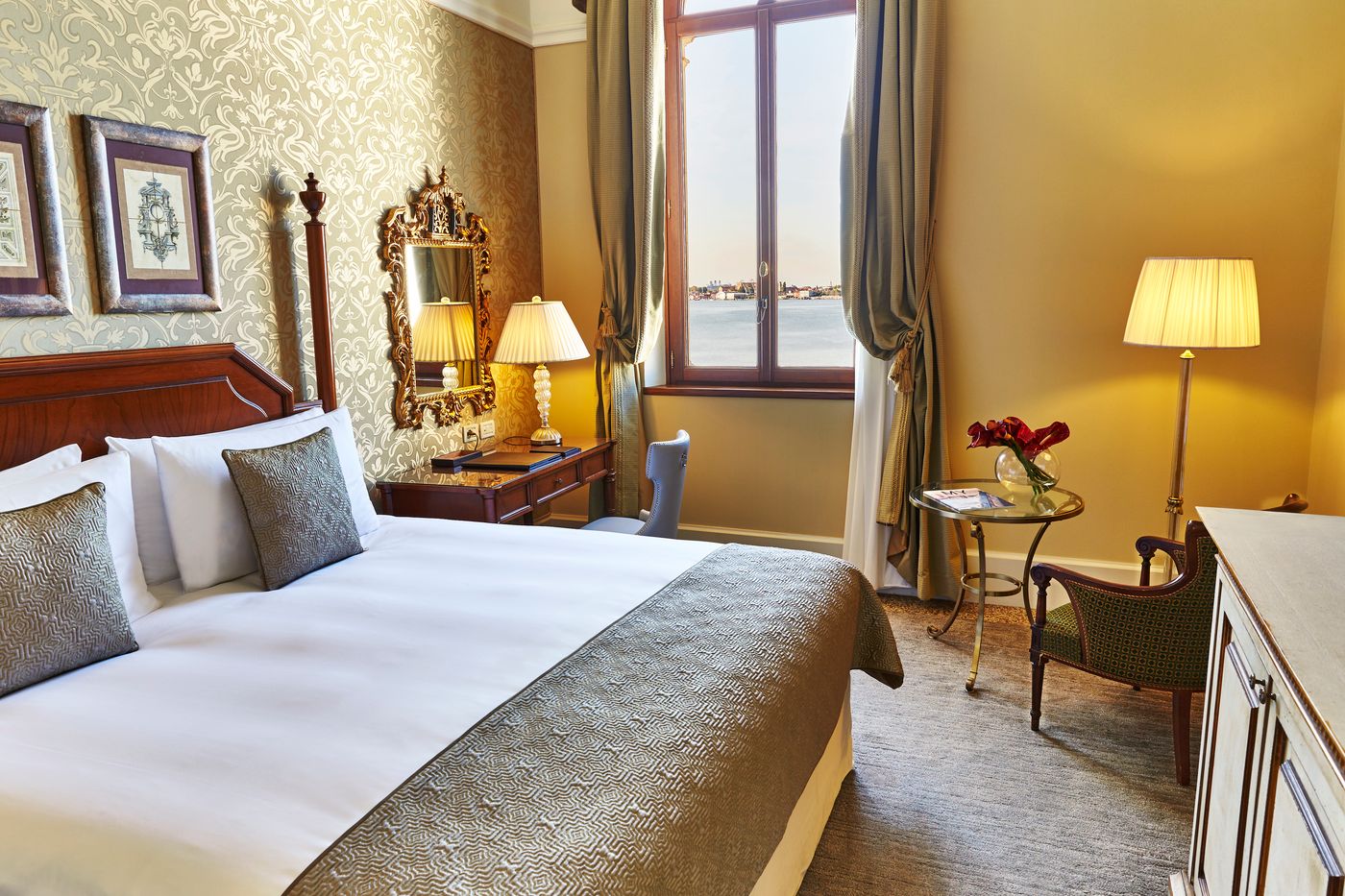 San-Clemente-Palace-Kempinski-Hotel-Venice-Room-23