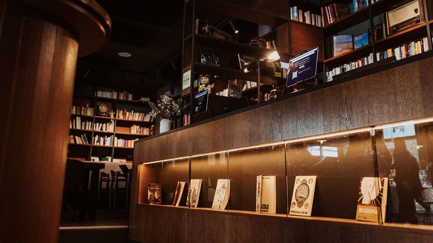 Schulz-Hotel-Berlin-Wall-At-The-East-Side-Gallery-Lobby-24