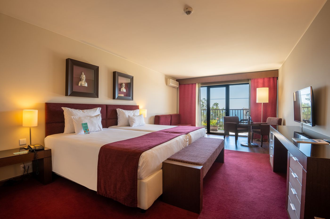 Vila-Gale-Village-Cascais-Room-14