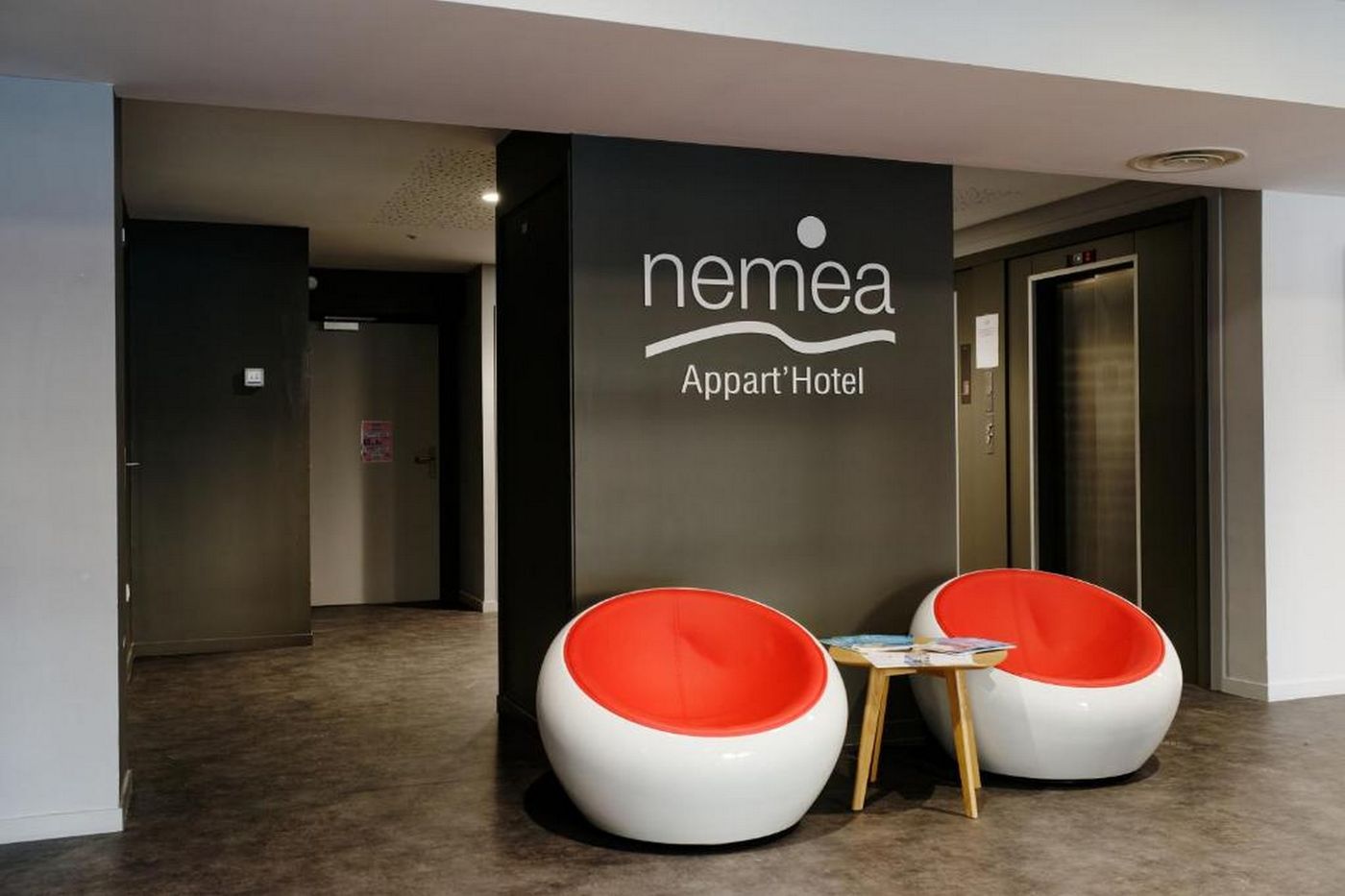 Nemea Appart Hotel Coliseum Amiens Centre-France-Amiens-Lobby-4