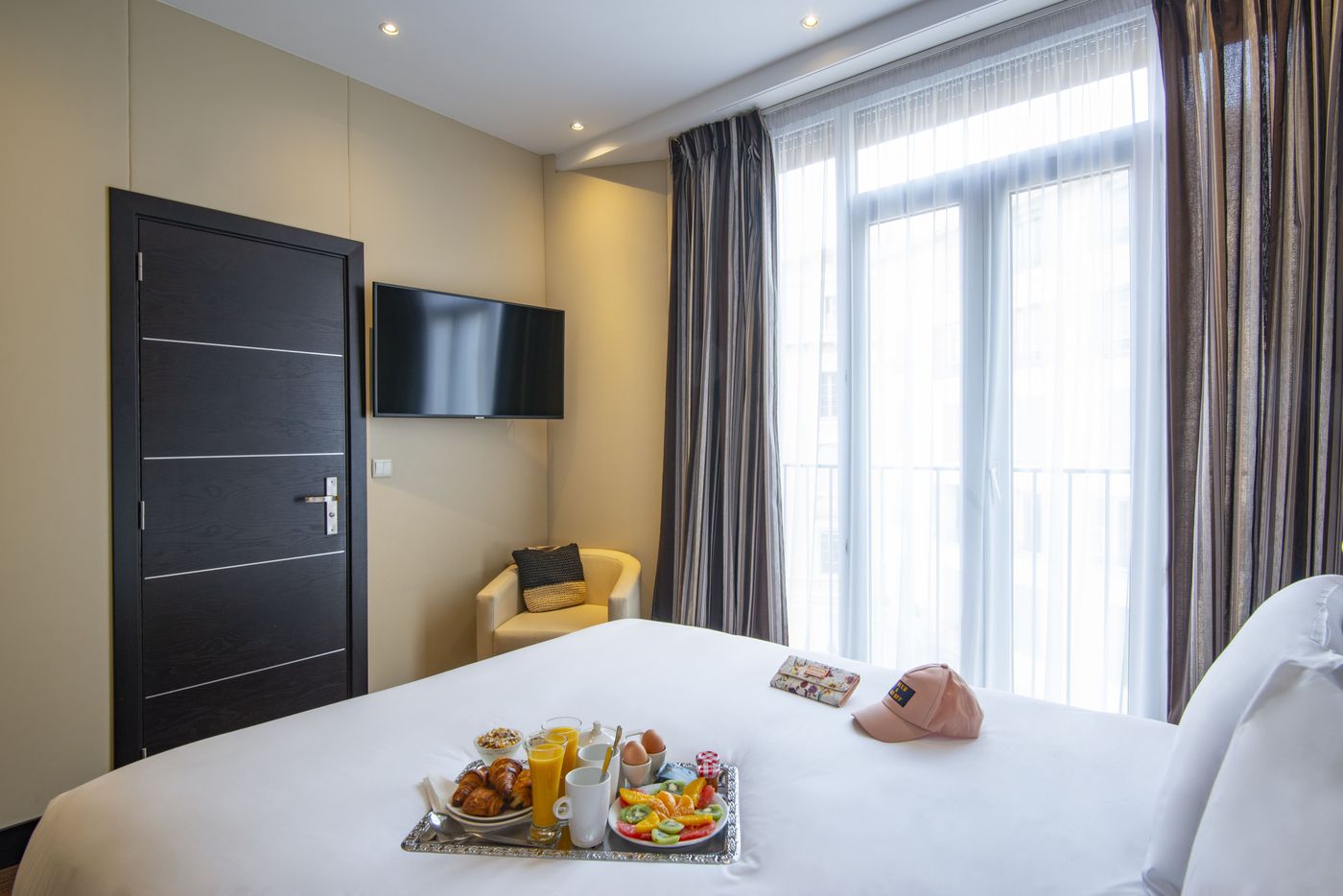 Albert-Premier-Room-13