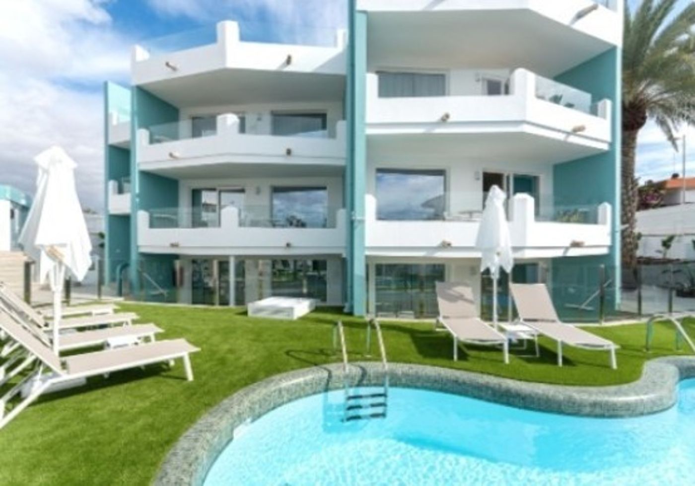 22.07.25 Los Caribes2