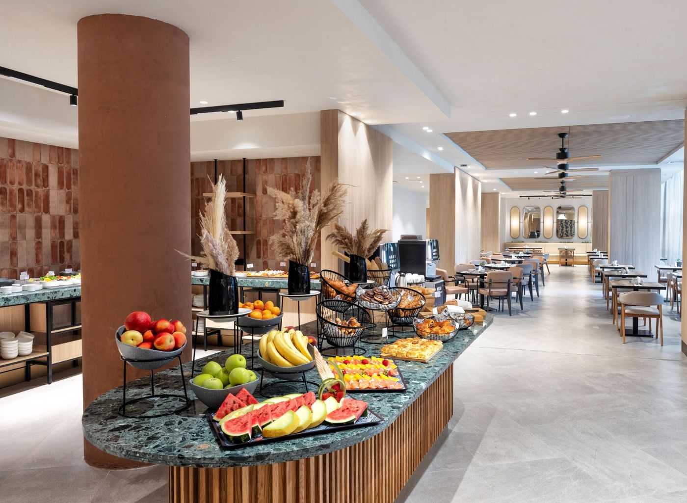 Globus-Restaurant-13