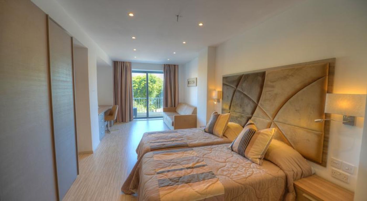 The Plaza and Plaza Regency Hotels