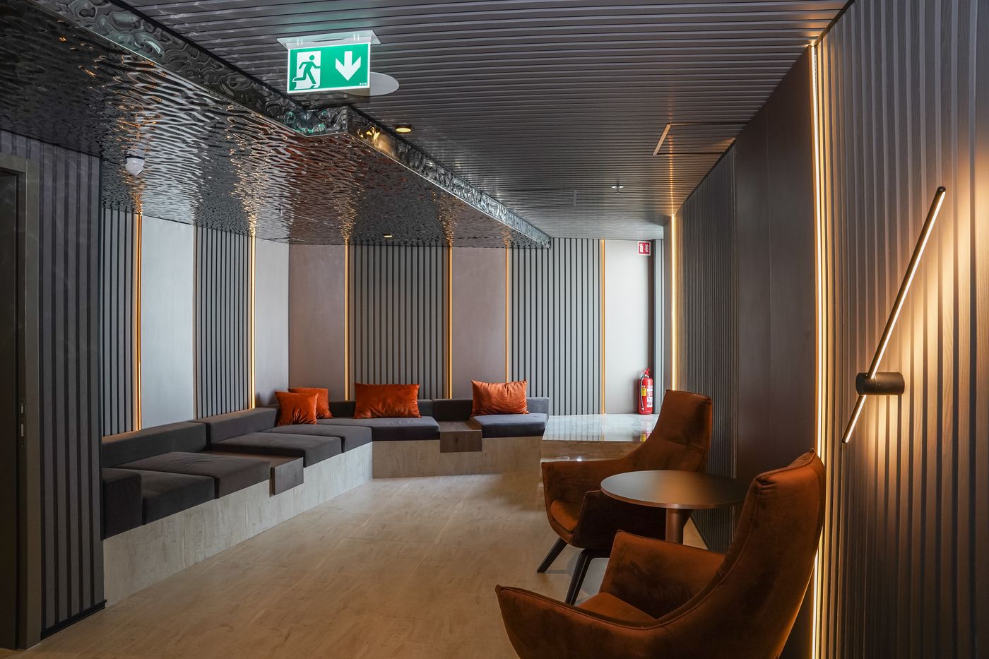 Hotel-Medistone-Lobby-41