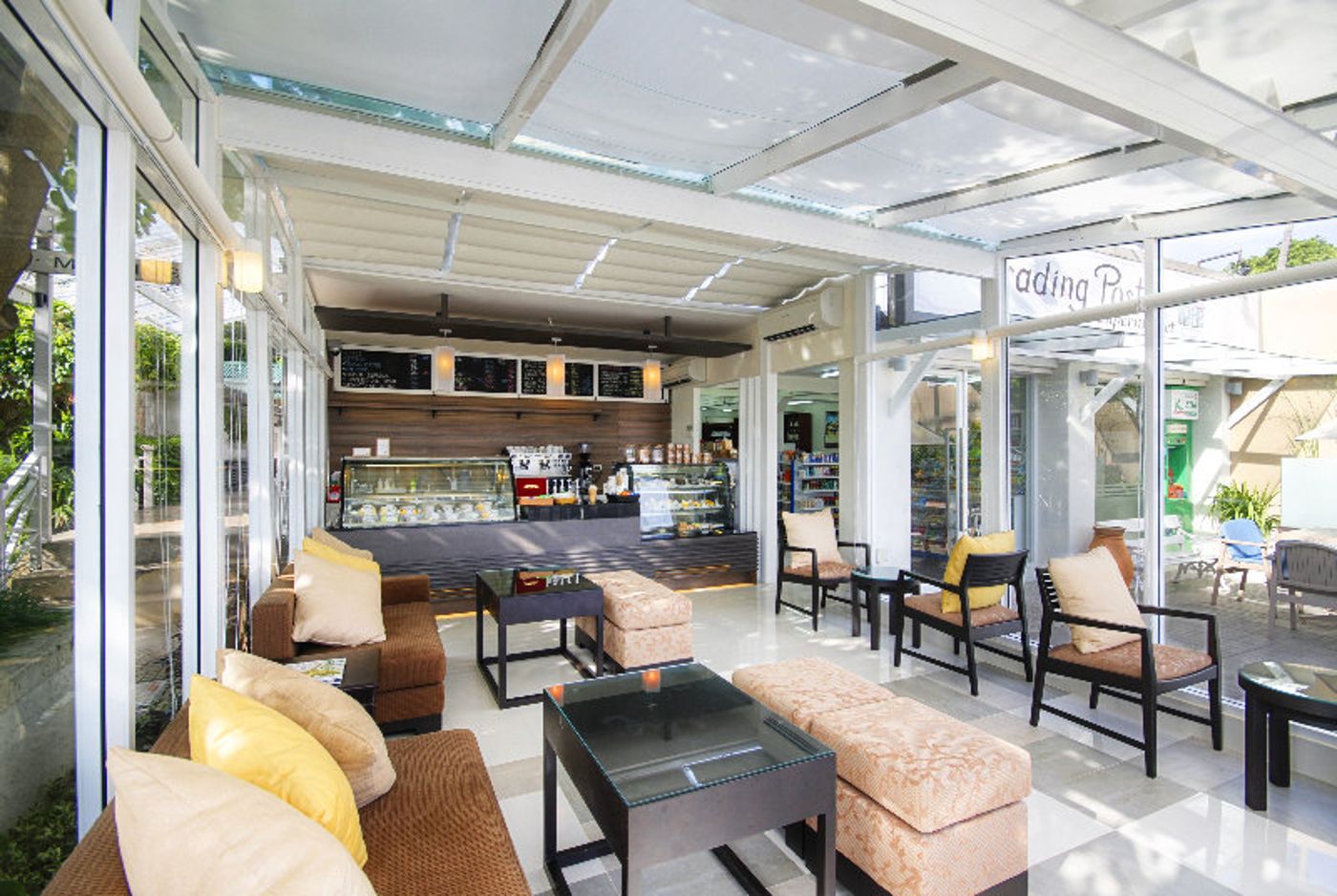 Kantary-Bay-Hotel-Phuket-Bar-25