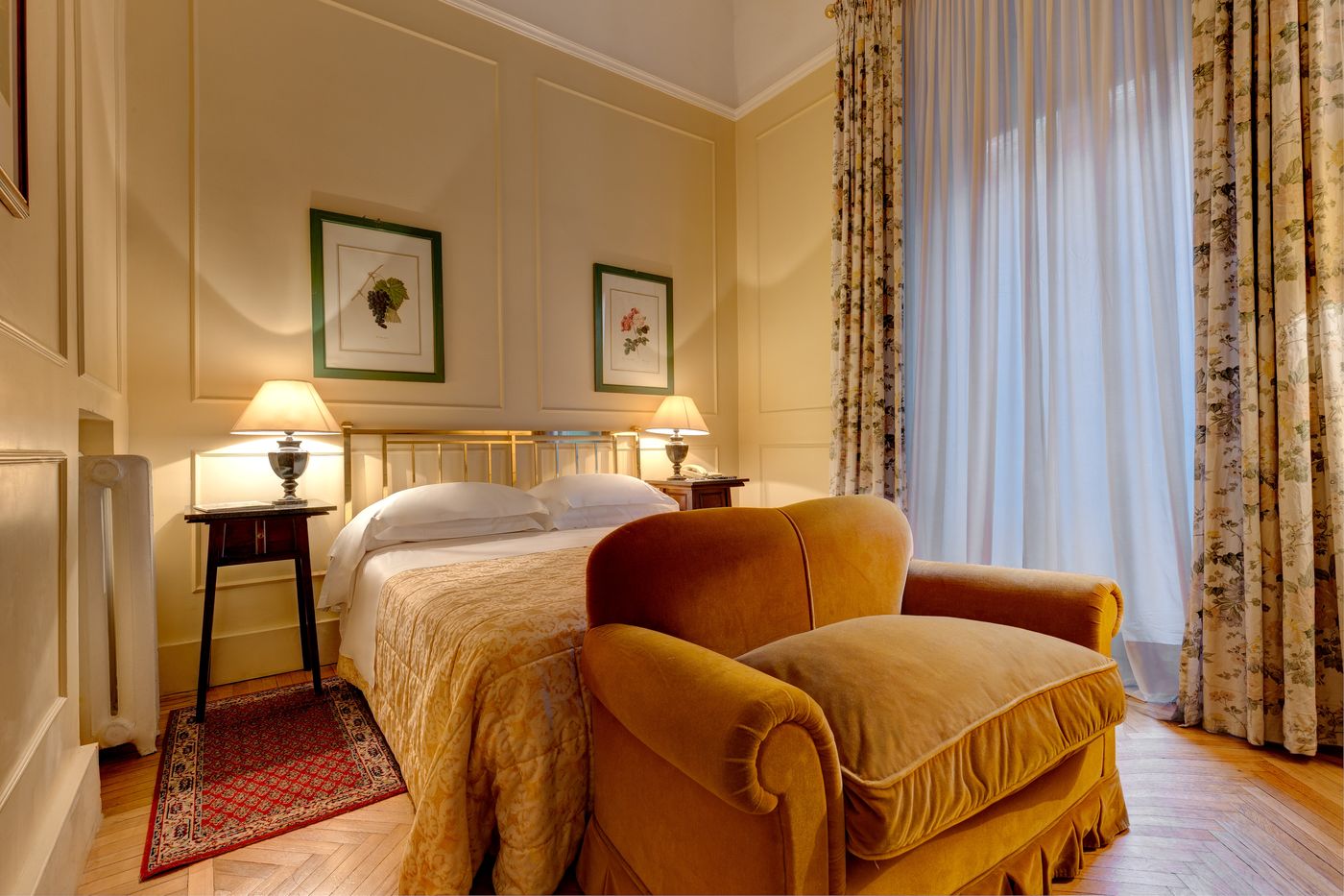 Grand-Hotel-Plaza-Room-15