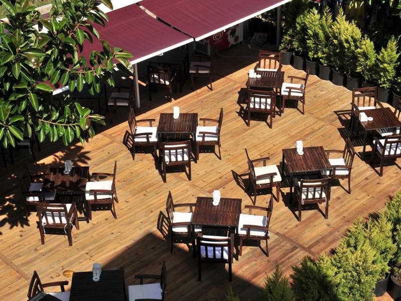 Makri-Beach-hotel-Terrace-7