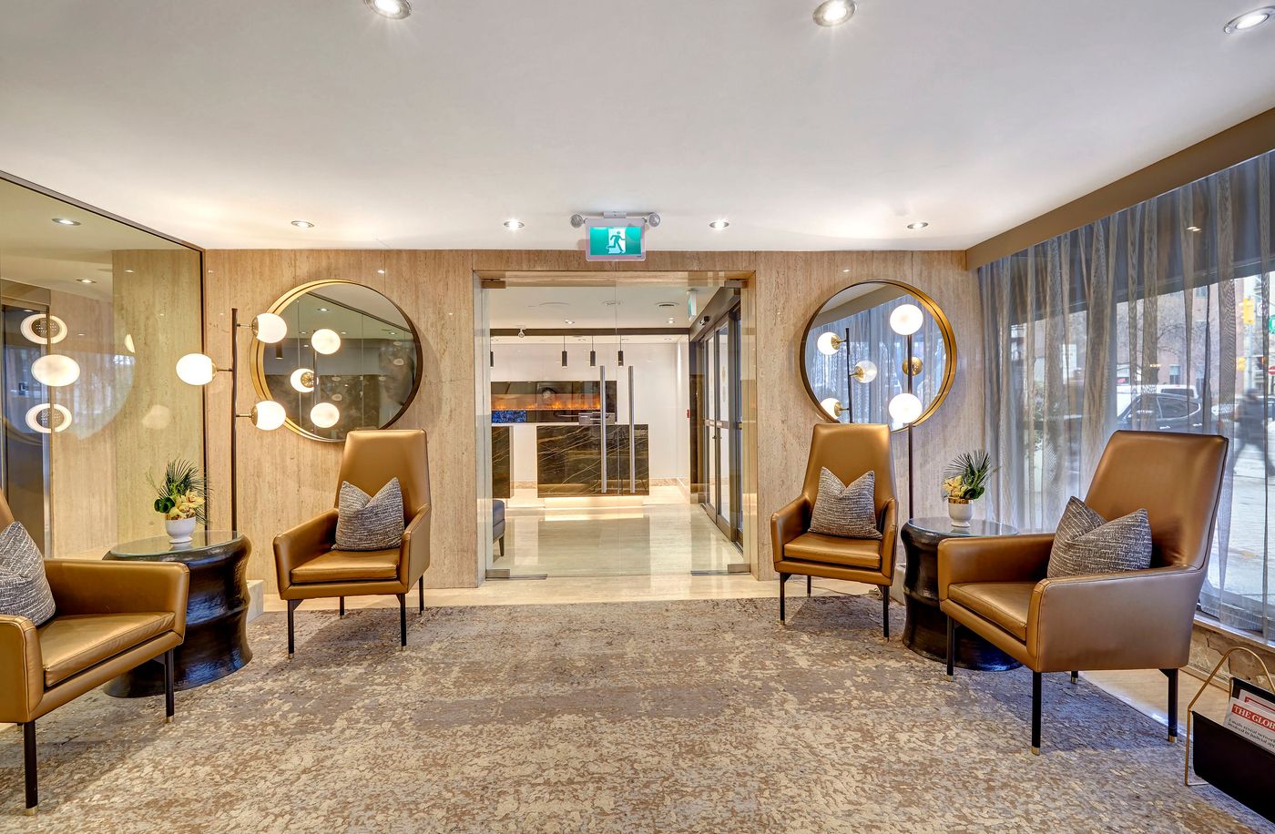 Town Inn Suites Toronto-Canada-Toronto-Lobby-8