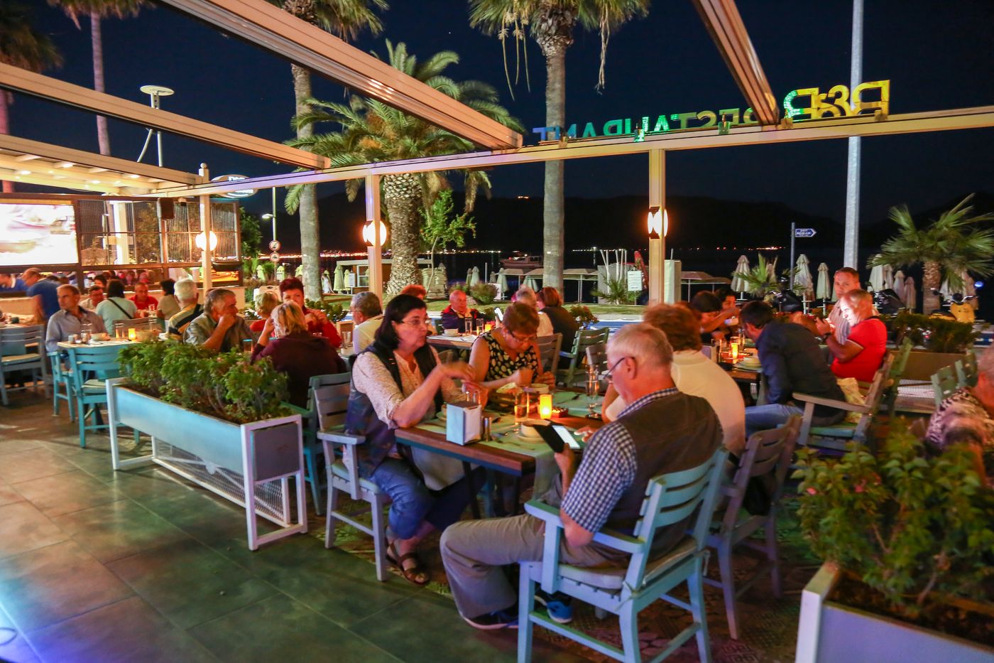 B-B-Yuzbasi-Beach-Hotel-Restaurant-7