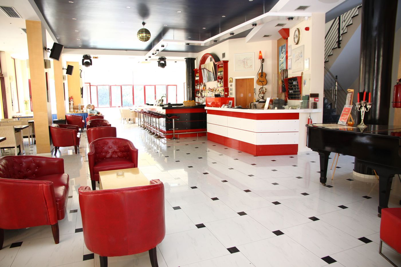 Bellos Apartments & Studios