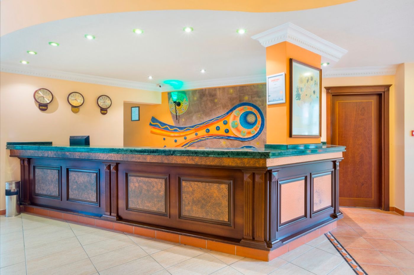 Sifalar-Apart-Hotel--Lobby-38