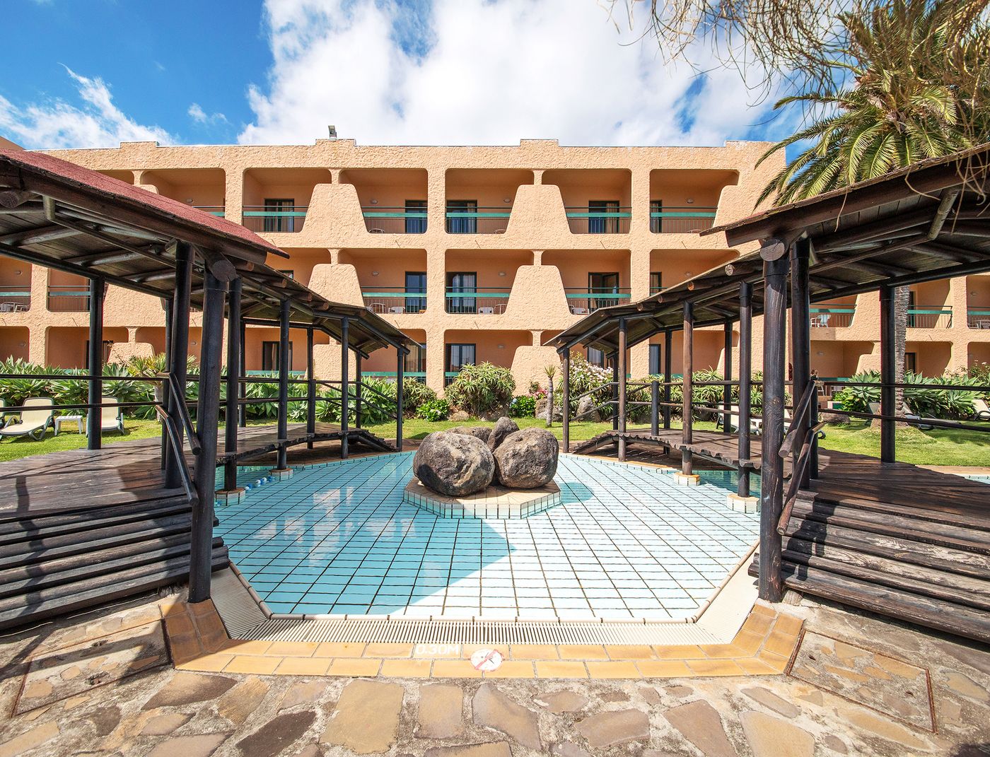 Dom-Pedro-Garajau-General-view-6