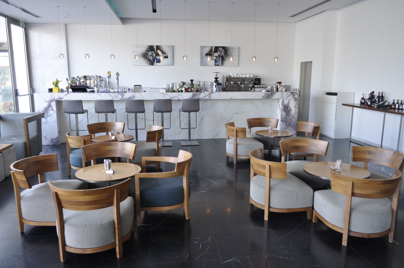 Sun-Hall-Hotel-Bar-22