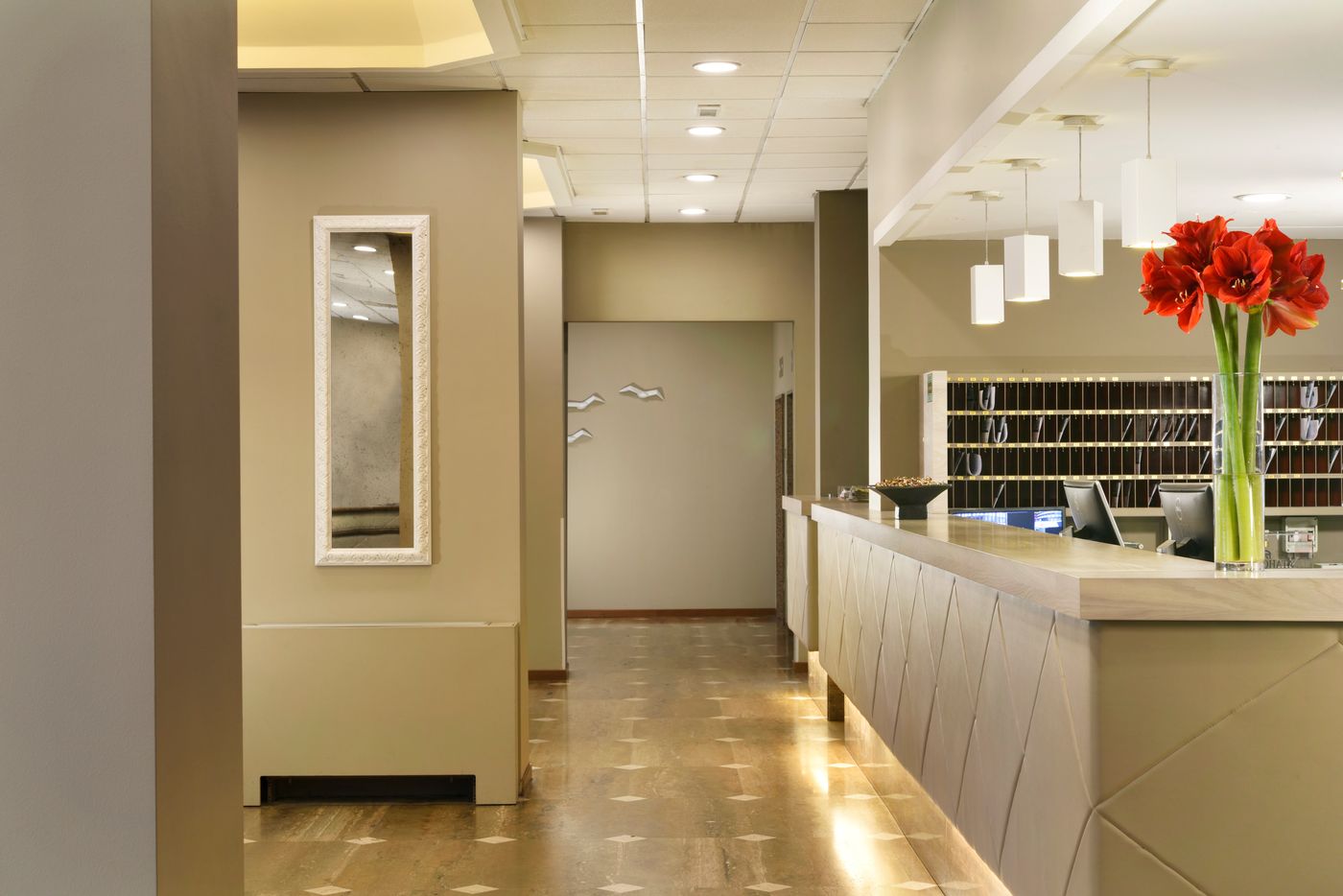 Atahotel-Contessa-Jolanda-Residence-Lobby-2