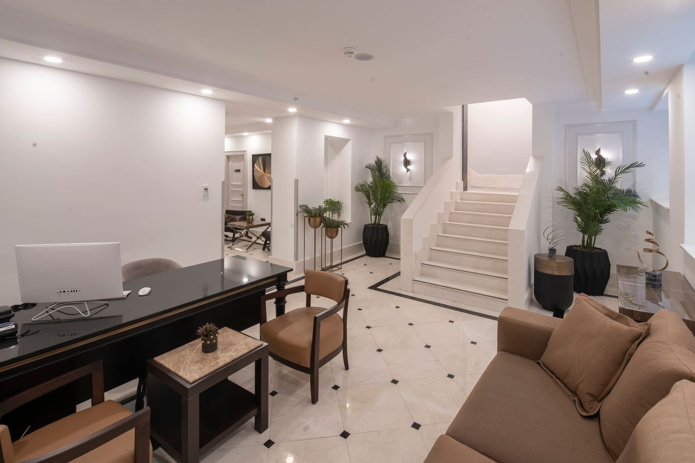 Akka-Hotel-Suites-Lobby-11