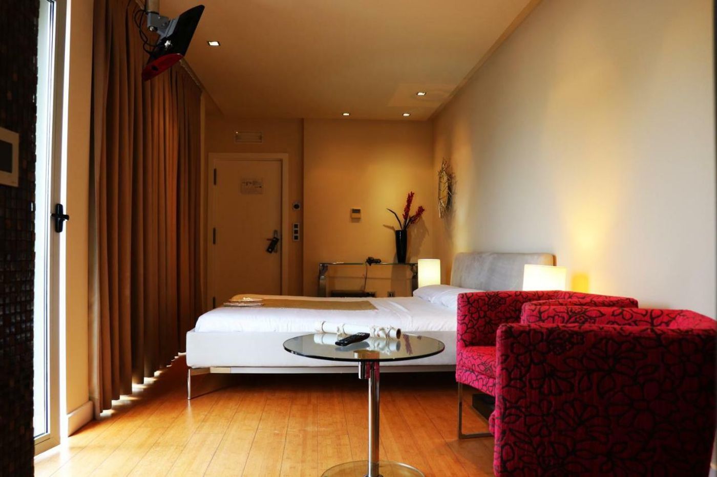 Valhalla-Spa-Room-15