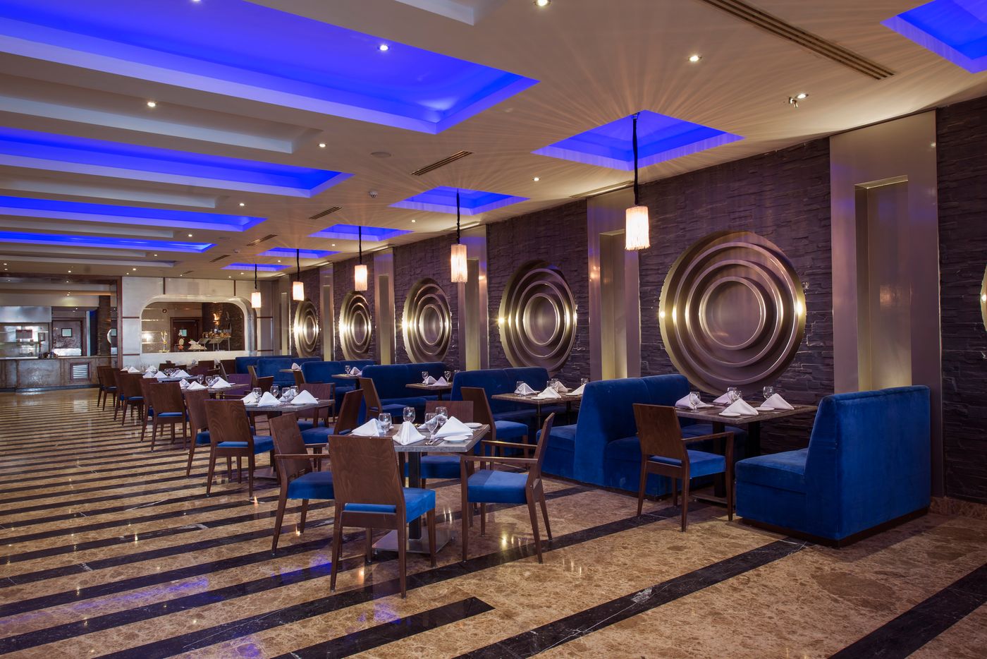 SUNRISE Arabian Beach Resort 04.09