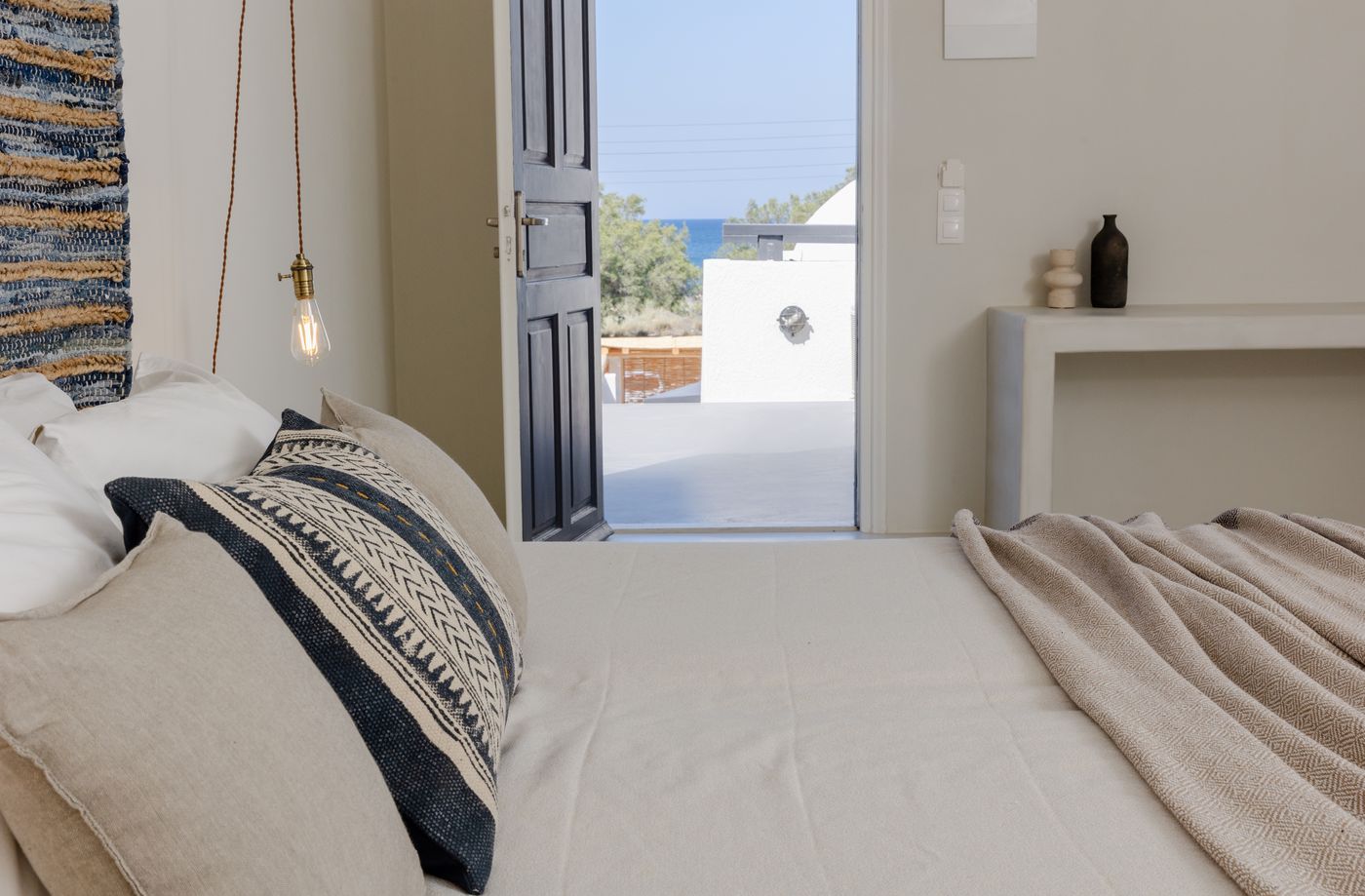 Scorpios-Beach-Room-30