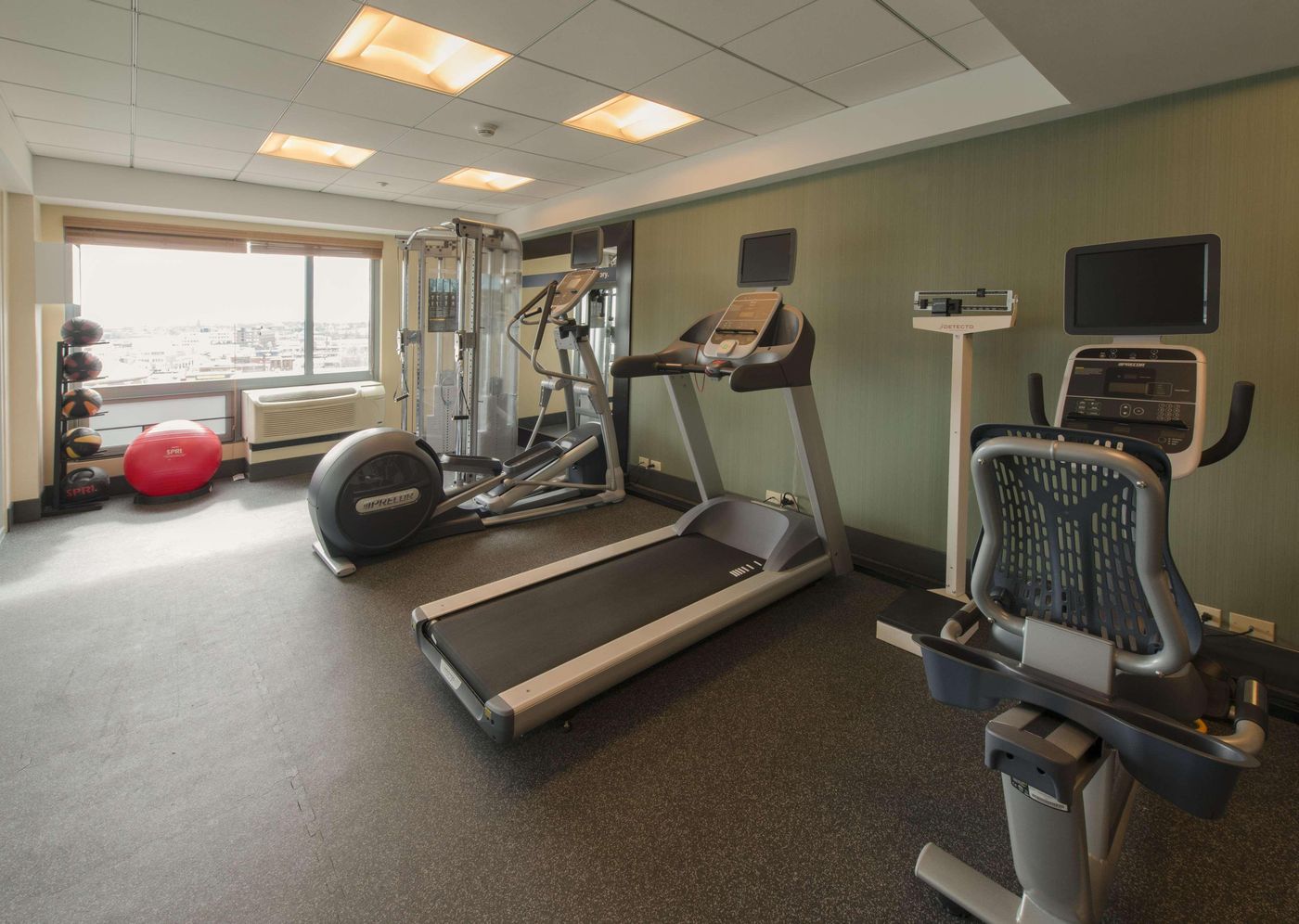 Hampton Inn & Suites Boston Crosstown Center - United States - BOSTON - Sports and Entertainment - 4