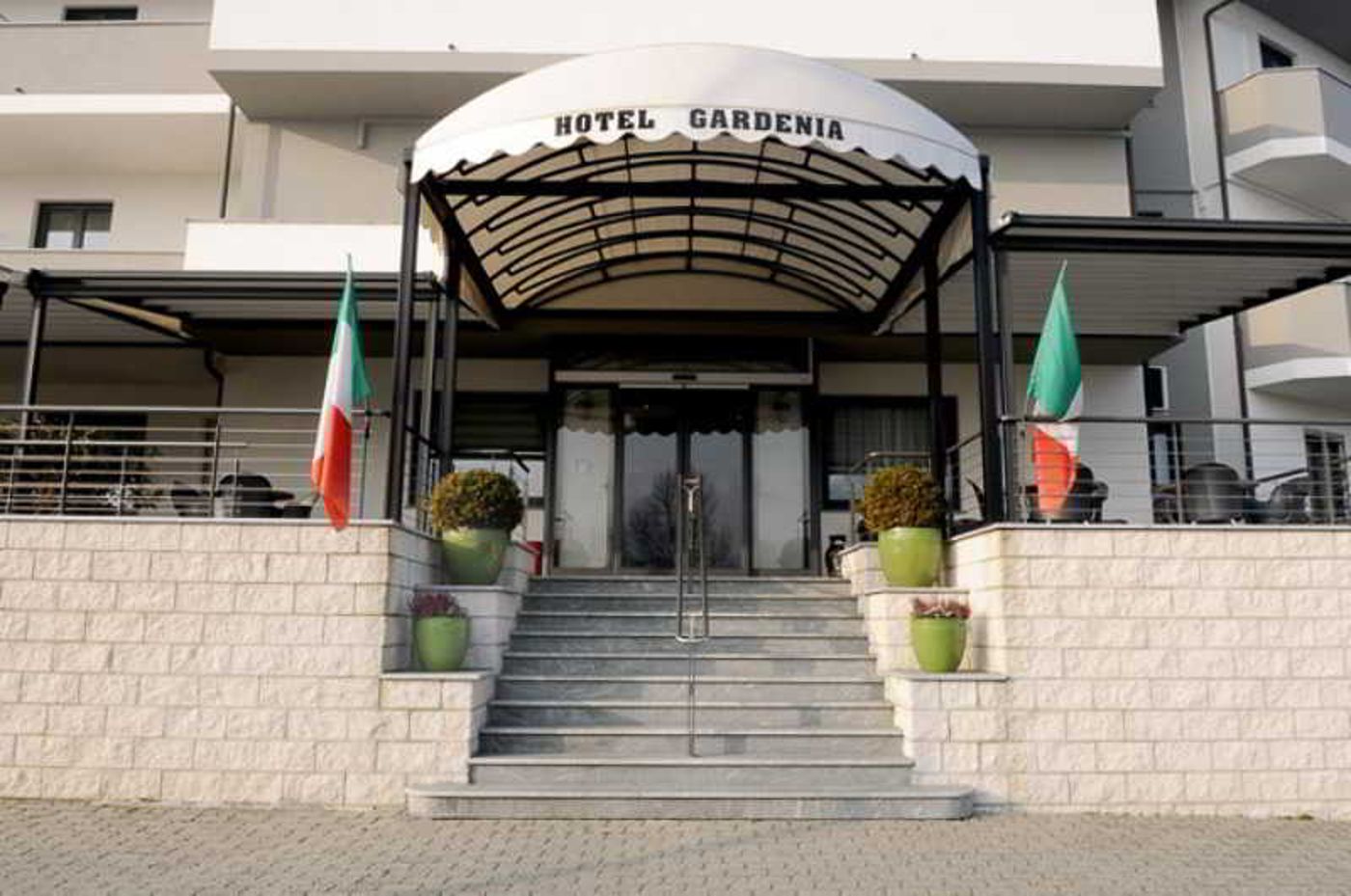 Hotel Gardenia - Italy - ROMANO CANAVESE (TO) - General view - 2