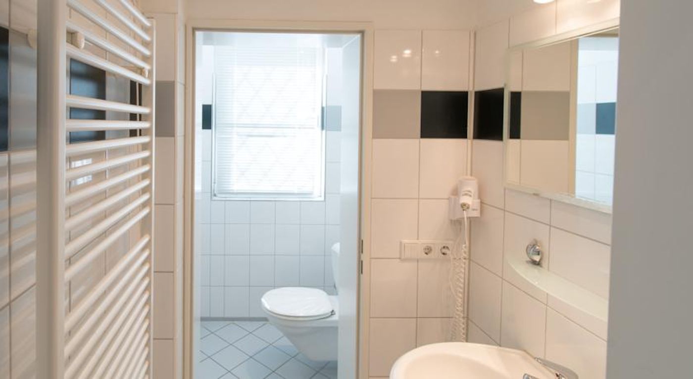 Trip Inn Goethe Classic Hotel - Germany - FRANKFURT - Room - 8