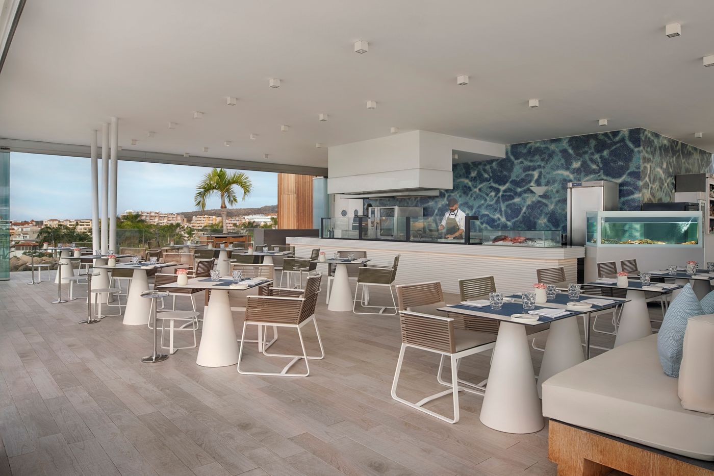 Royal-Hideaway-Corales-Suites--part-of-Barcel---Hotel-Group-Restaurant-48