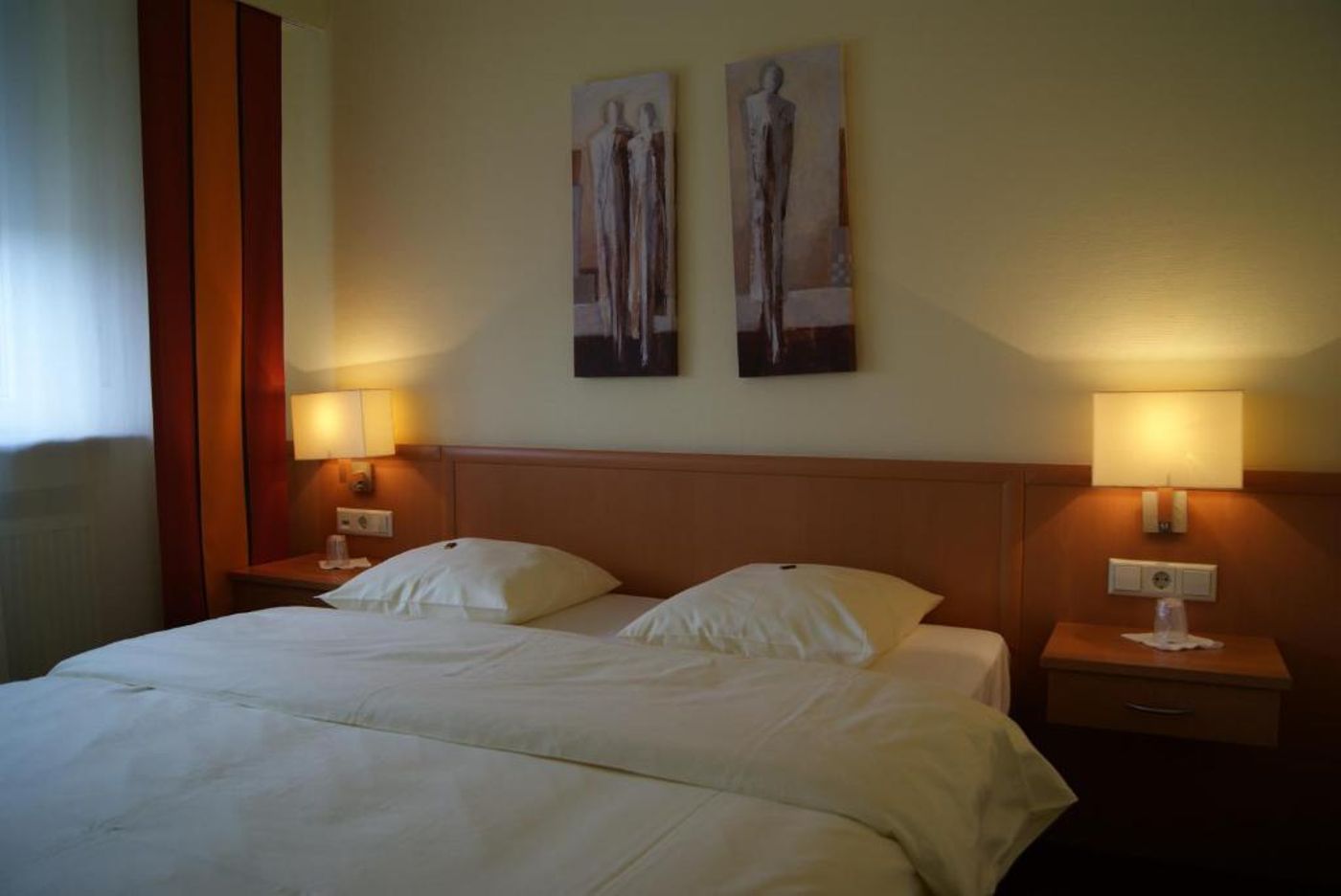Logis-Hotel-Acacia-Room-17