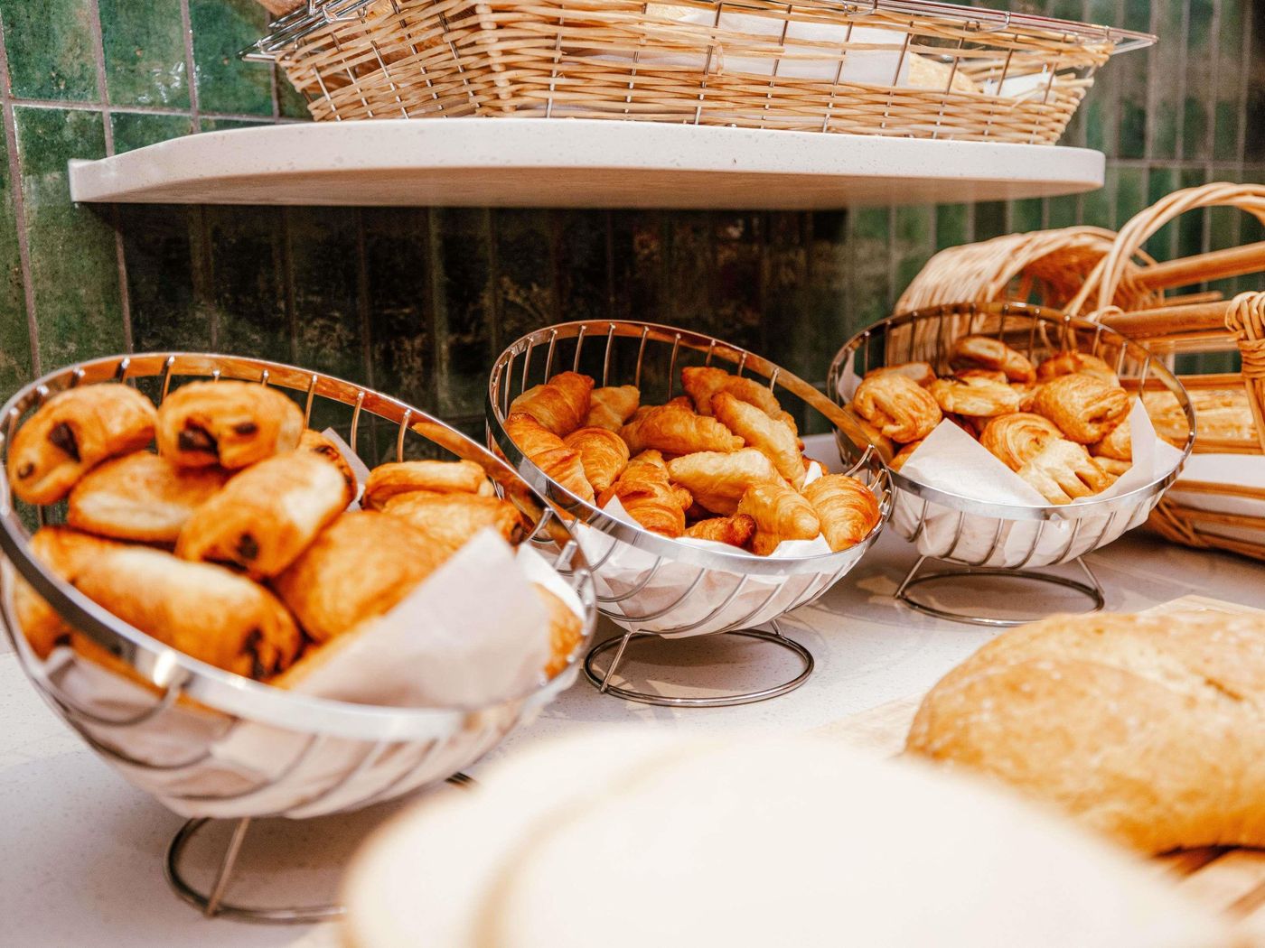 ibis-Luxembourg-Aeroport-Restaurant-54