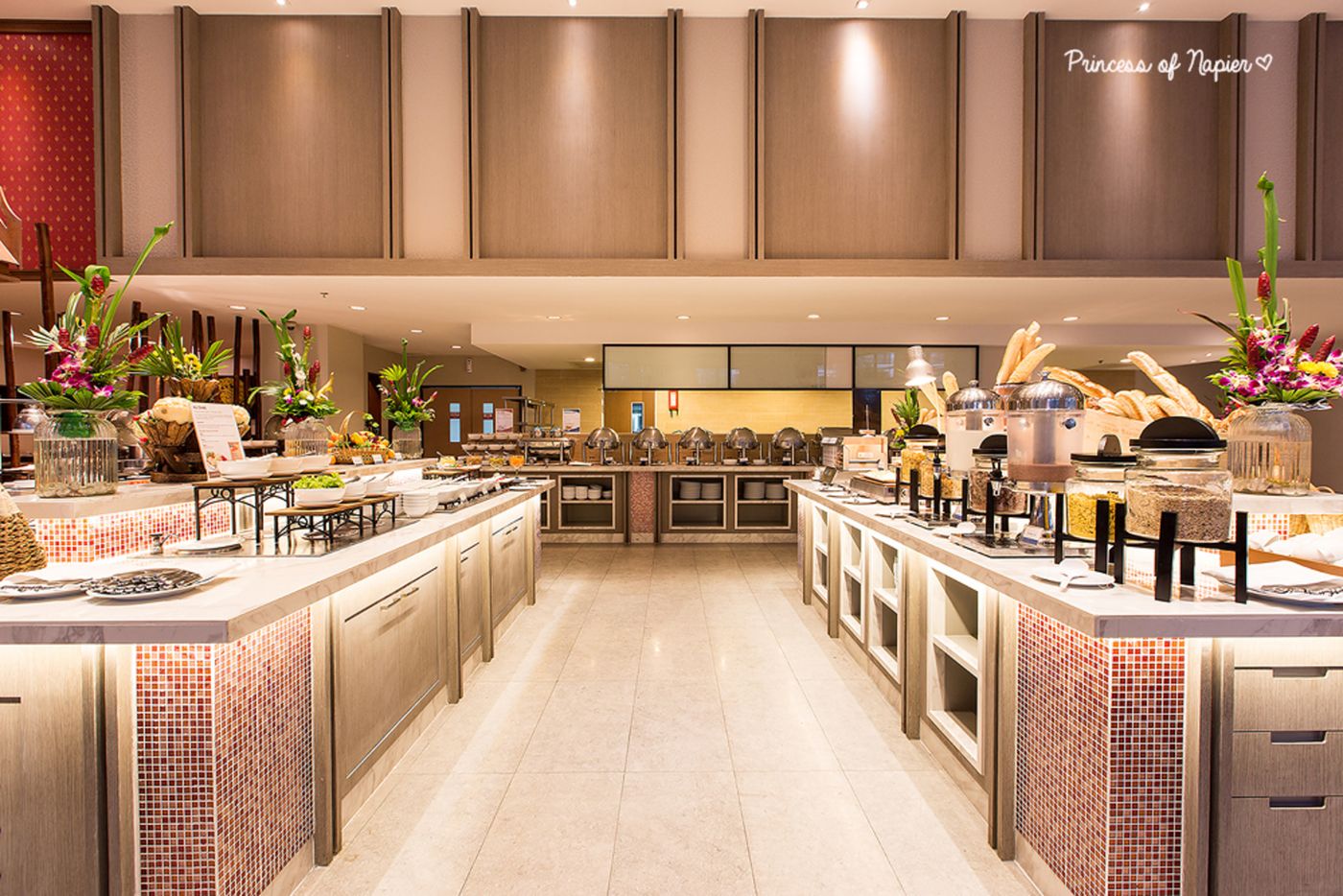 Deevana-Plaza-Phuket-Restaurant-45