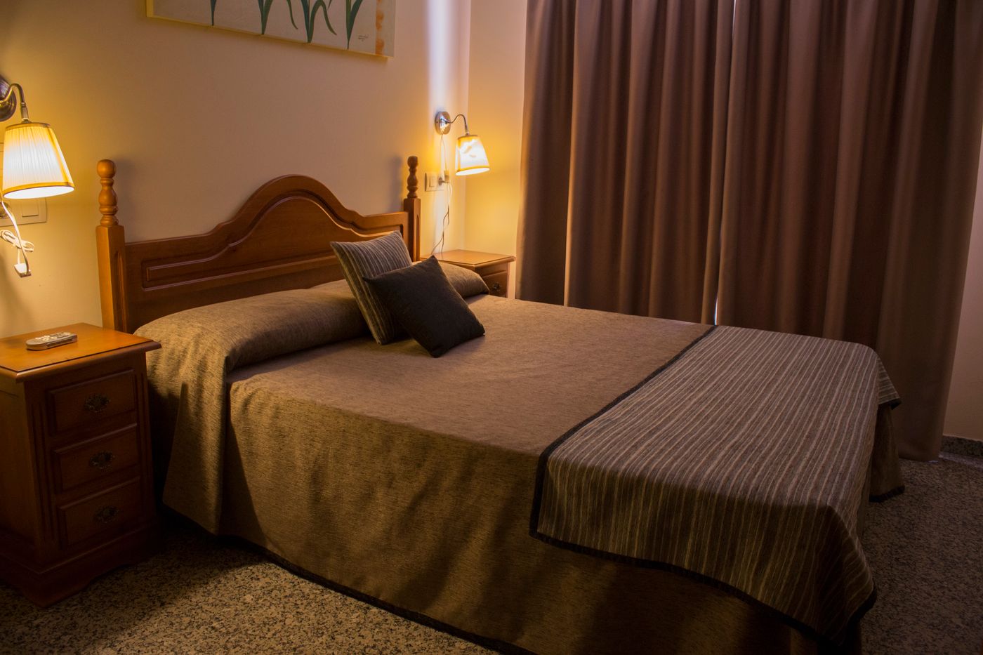 Hotel-Reyesol-Room-12