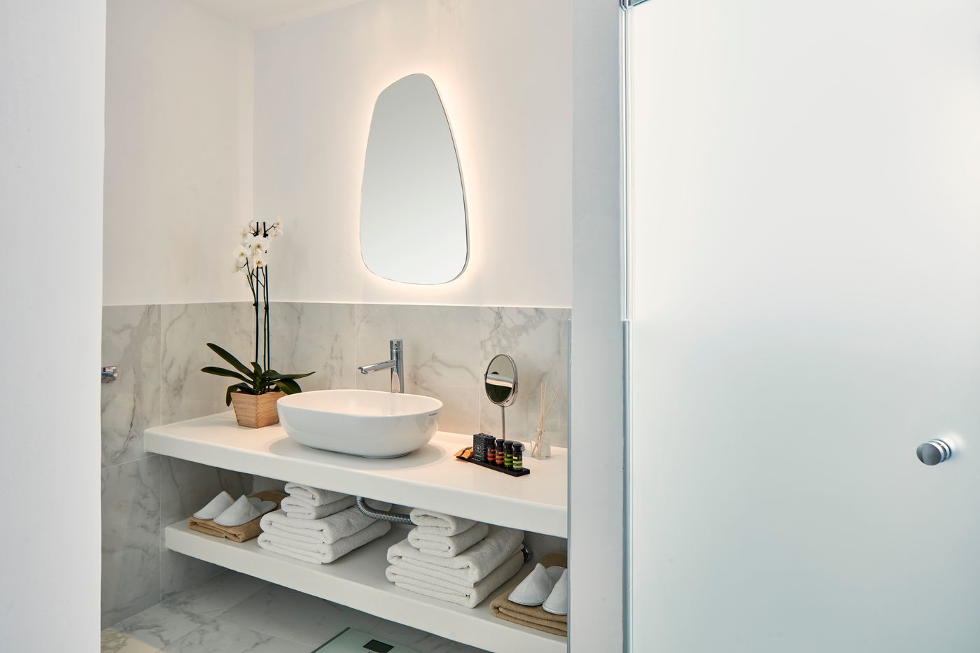 Archipelagos-Hotel-Room-41