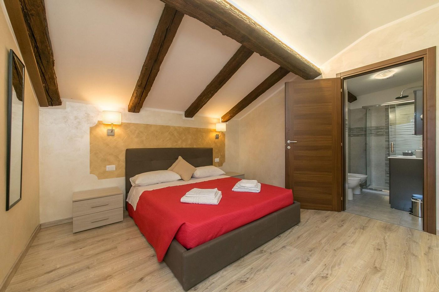 Red-Lion-Guest-House-Room-16