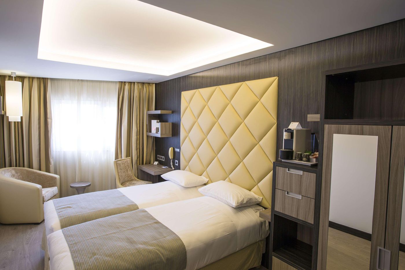 Best-Western-Plus-Cannes-Riviera---Spa-Room-11