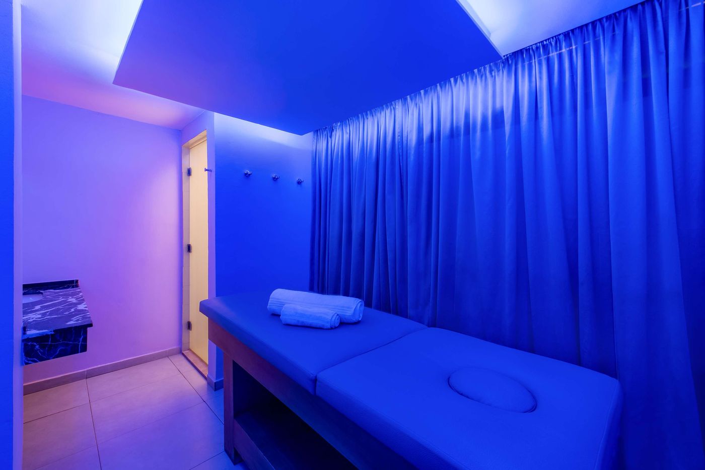 Radisson-Blu-Resort-Taghazout-Bay-Surf-Village-Sports-and-Entertainment-75