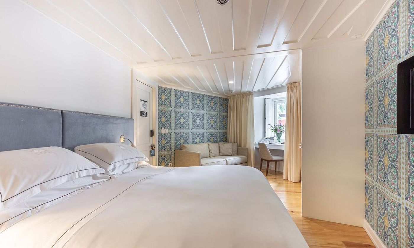 Santiago-De-Alfama---Boutique-Hotel-Room-24