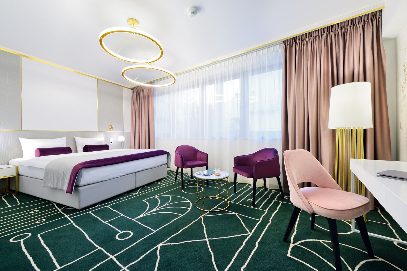 Ferreus-Modern-Art-Deco-Room-17